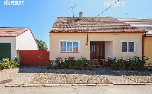Prodej domu 210 m² s pozemkem 372 m², Poštovní, Přítluky, okres Břeclav