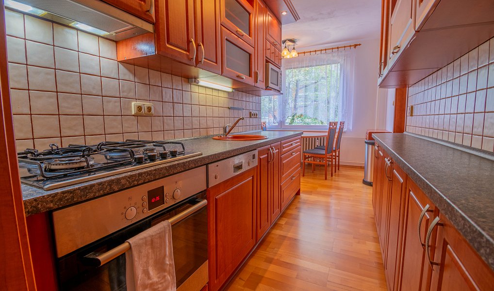 Pronájem bytu 3+1 73 m², Trutnov – náhled fotky 4