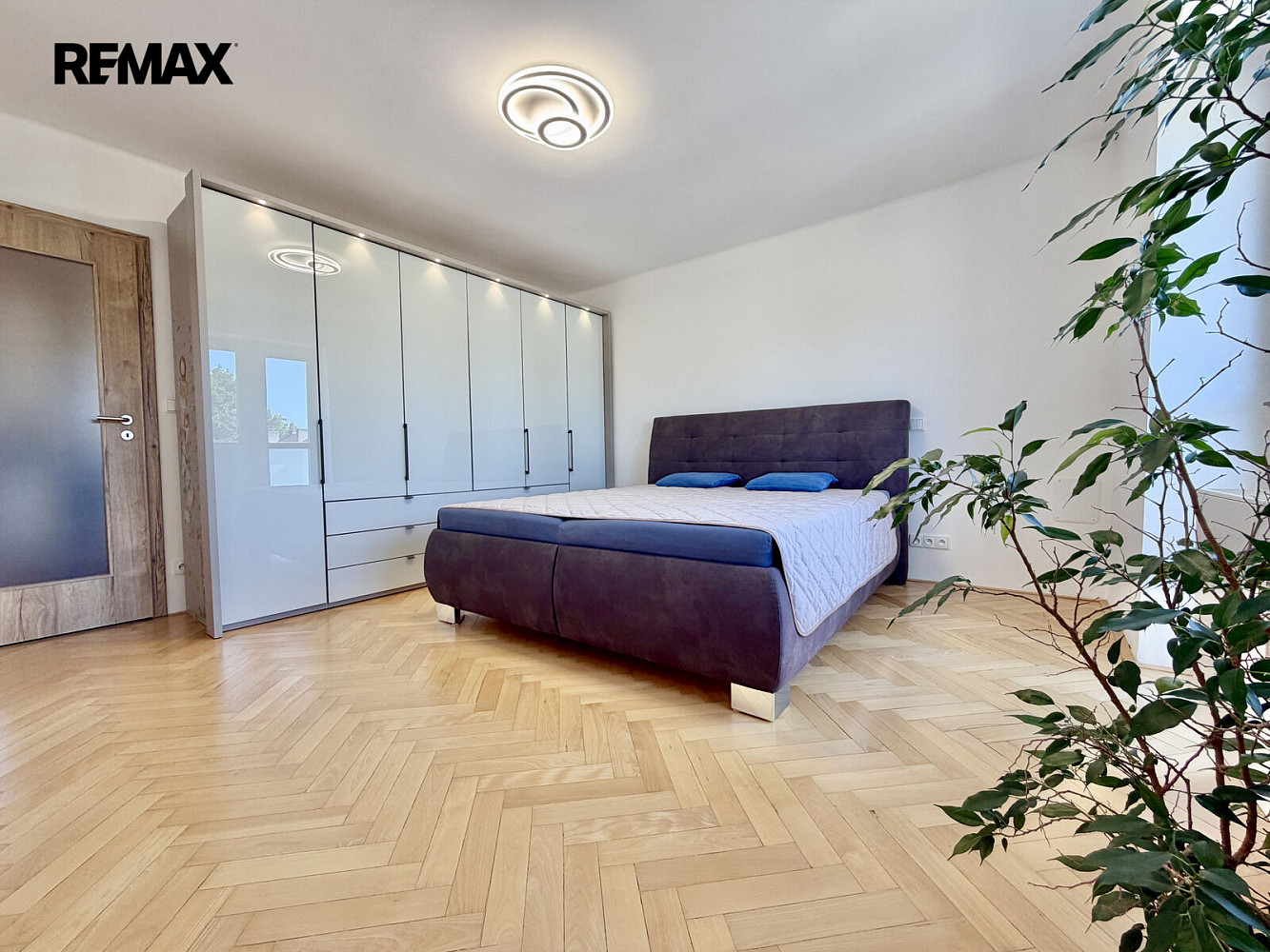 Pronájem bytu 3+kk 60 m² – fotografie 3