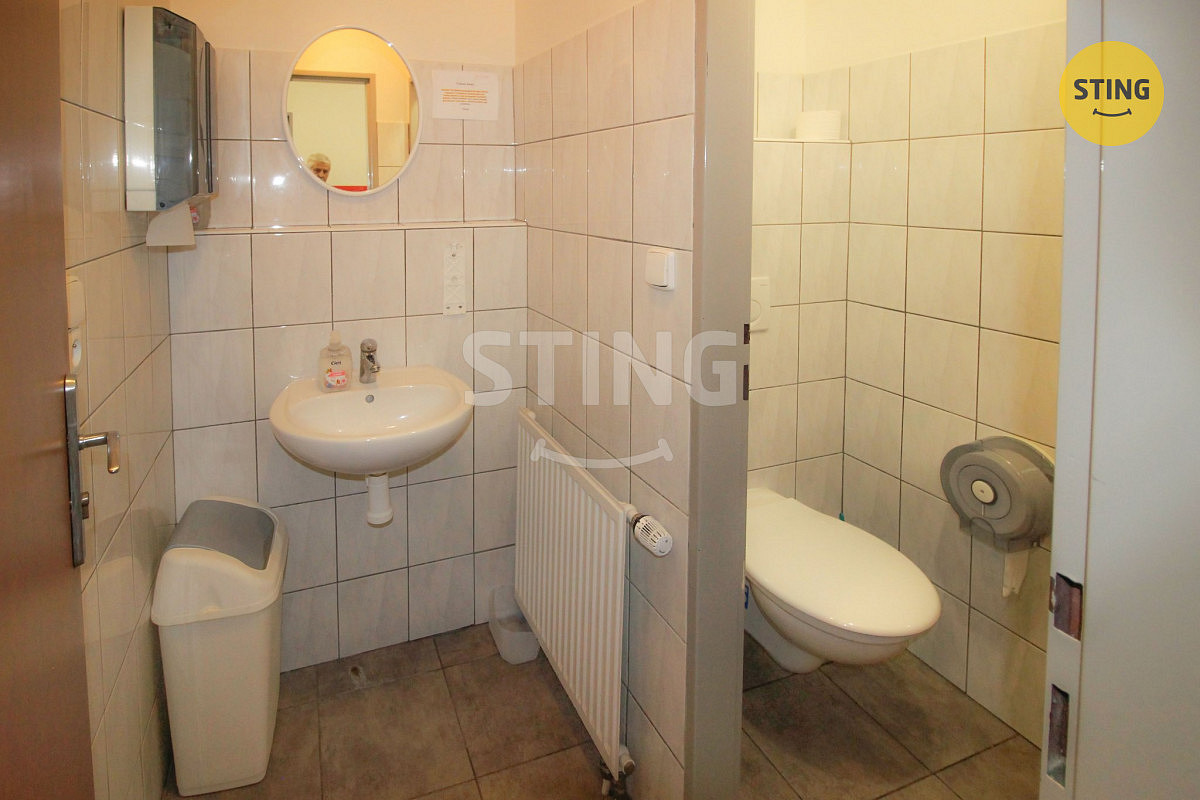 Pronájem kanceláře 60 m² – fotografie 5