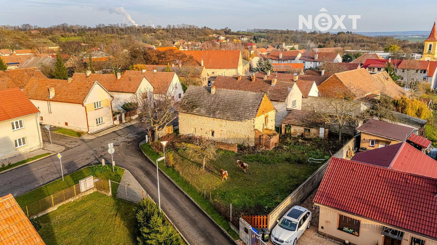 Prodej stavebního pozemku 704 m² — photo 2