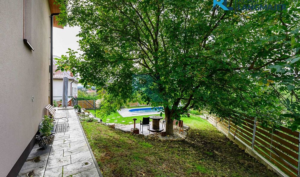 Prodej domu 183 m² s pozemkem 724 m², Plzeň – náhled fotky 55