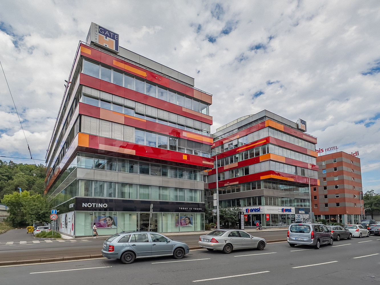 Pronájem kanceláře 194 m²