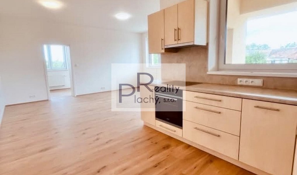 Prodej bytu 2+kk 67 m², Hevlín – náhled fotky 2