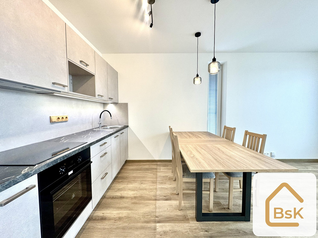 Pronájem bytu 1+kk 39 m² – fotografie 5