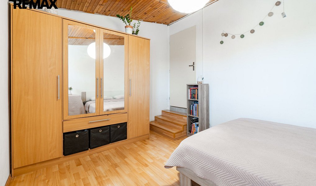Prodej domu 163 m² s pozemkem 1 205 m², Šestajovice – náhled fotky 25