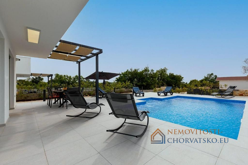 Prodej domu 132 m² s pozemkem 999 m² - Vista 6
