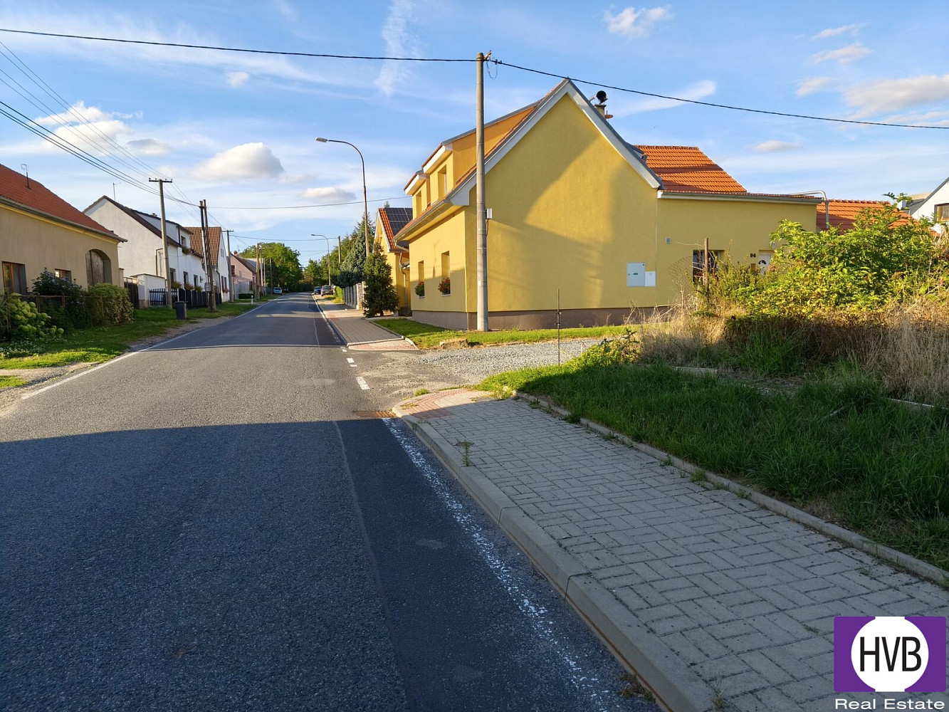 Prodej stavebního pozemku 676 m² – fotografie 5