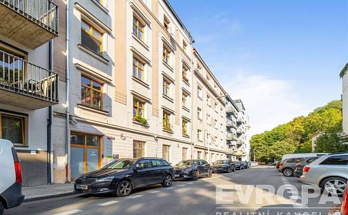 Pronájem bytu 2+1 41 m², Pod Kavalírkou, Praha 5 - Košíře, okres Praha