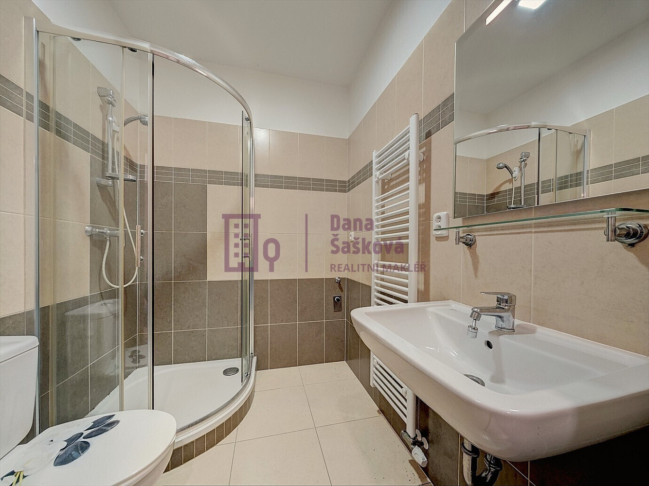 Pronájem bytu 1+kk 23 m² – fotografie 2
