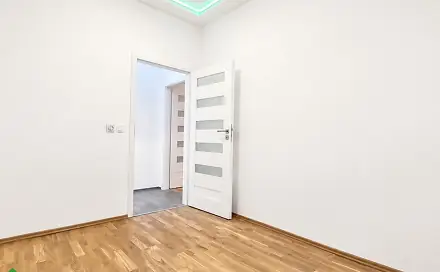Pronájem pokoje 21 m², Plzeňská, Praha 5 - Smíchov