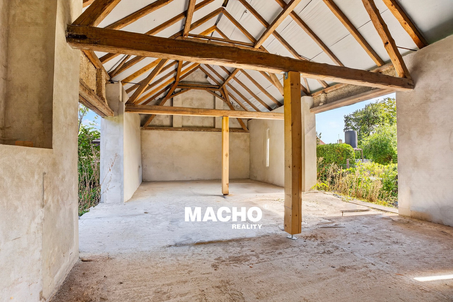 Prodej stavebního pozemku 2 013 m² – fotografie 5
