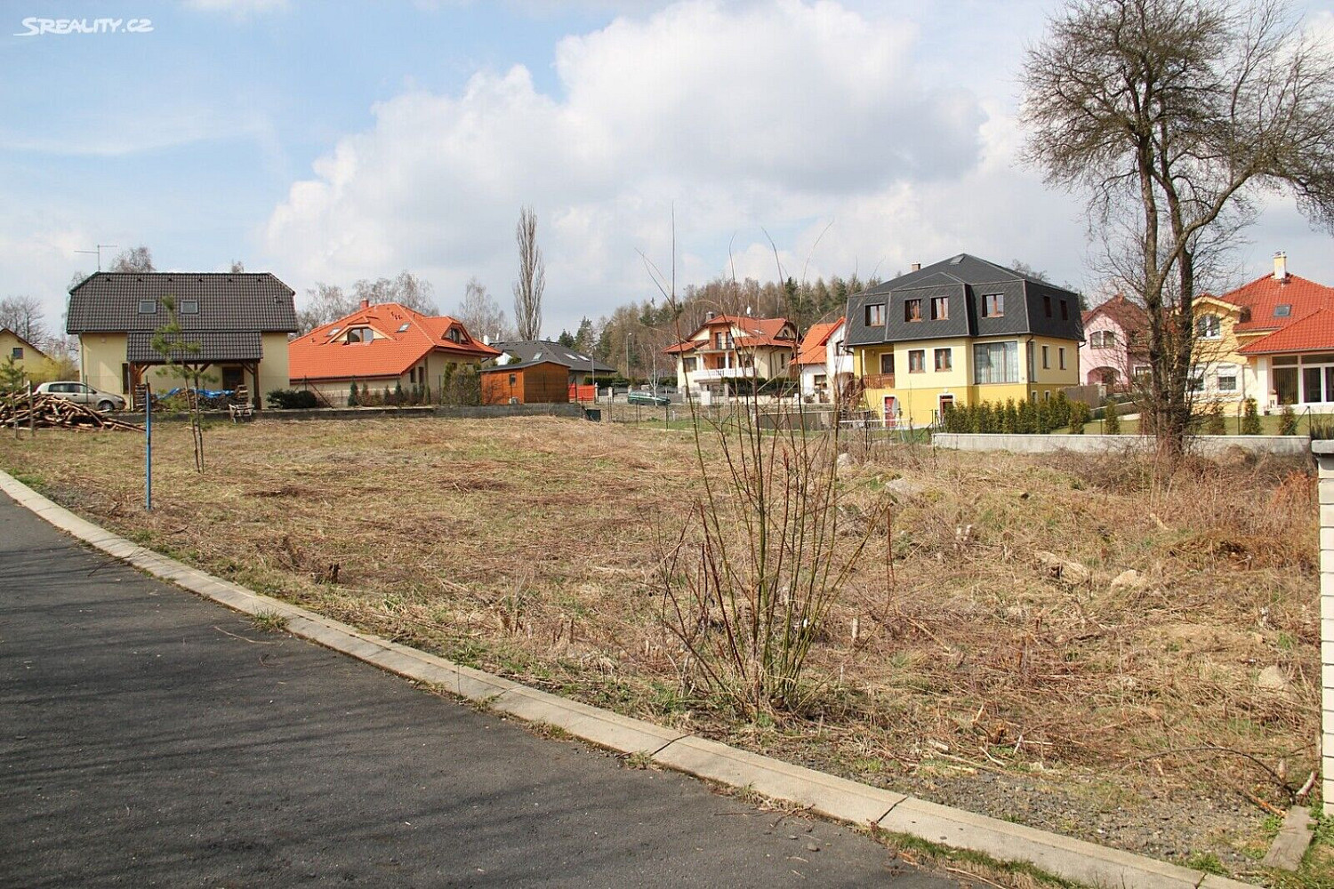 Prodej stavebního pozemku 741 m² - Widok 2
