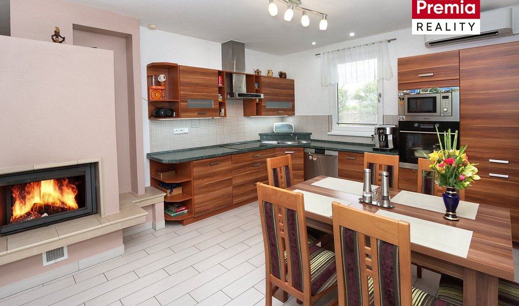 Prodej domu 140 m² s pozemkem 843 m², Šatov – náhled fotky 3