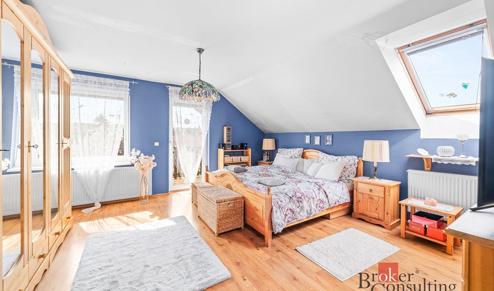 Prodej domu 322 m² s pozemkem 1 262 m², Plzeň – náhled fotky 17