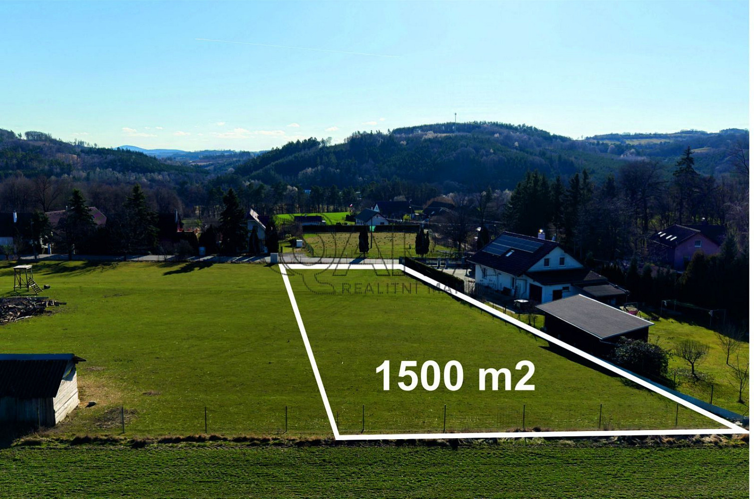 Prodej stavebního pozemku 1 500 m² – fotografie 4