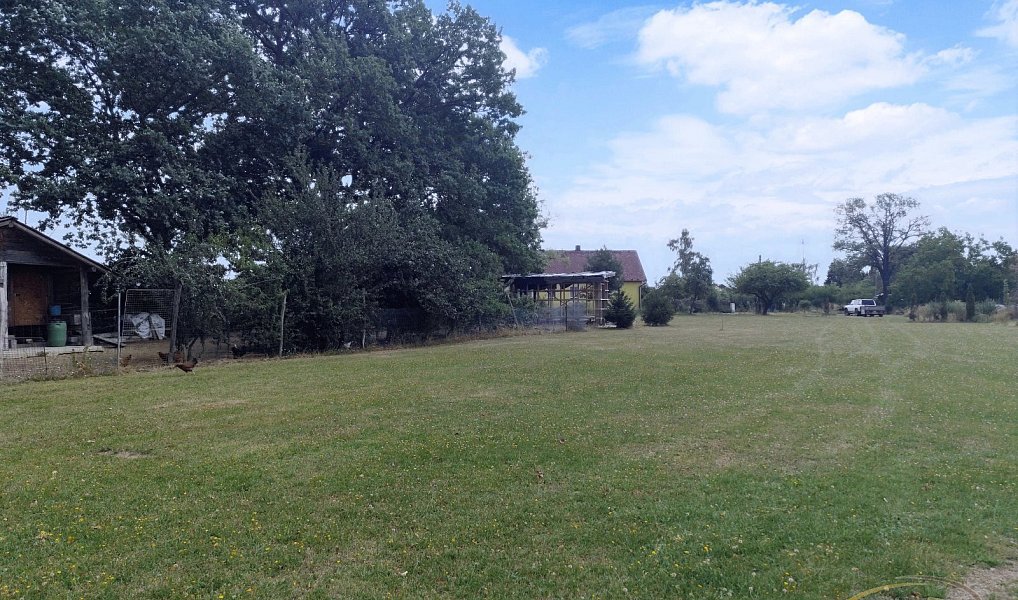 Prodej stavebního pozemku 800 m², Chotýčany – náhled fotky 4