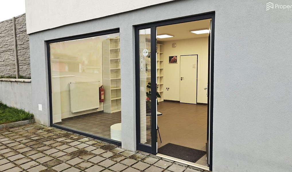 Pronájem obchodních prostor 30 m², Ivančice – náhled fotky 2