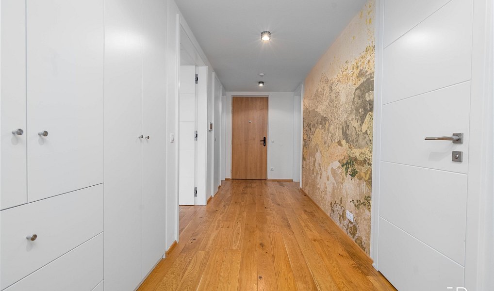 Pronájem bytu 3+kk 95 m², Praha – náhled fotky 16