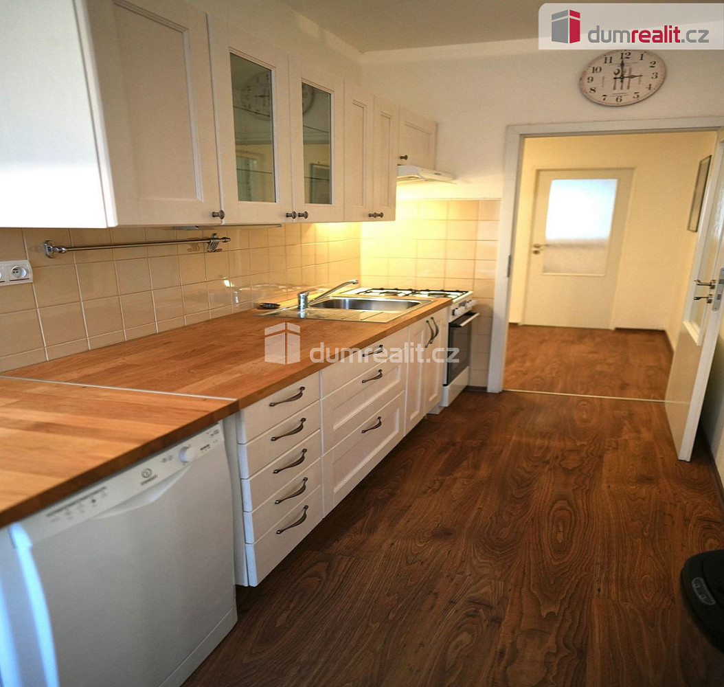 Pronájem bytu 2+1 61 m² — photo 2