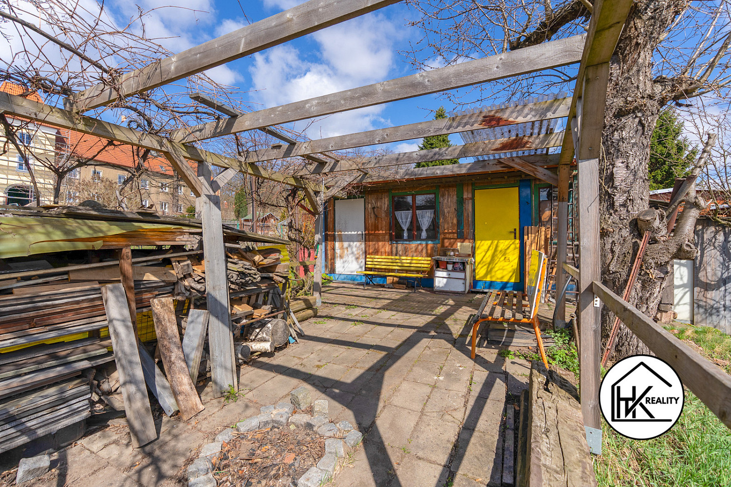 Prodej zahrady 594 m² – další