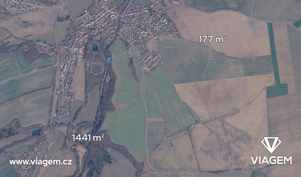 Prodej zahrady 1 618 m², Lochovice – náhled fotky 2