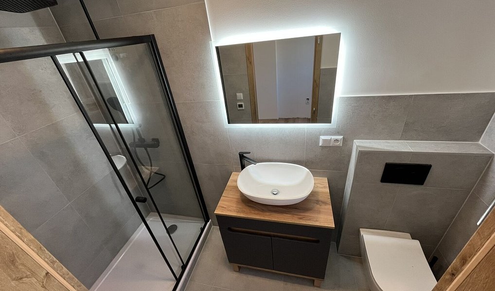 Pronájem bytu 1+kk 34 m², Rožnov pod Radhoštěm – náhled fotky 3