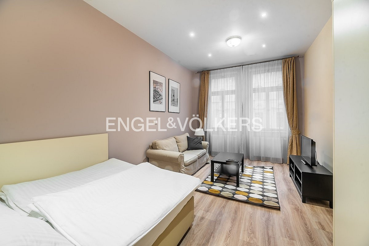 Pronájem bytu 1+kk 40 m²