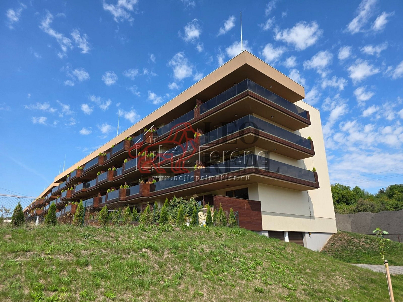 Pronájem bytu 1+kk 37 m²