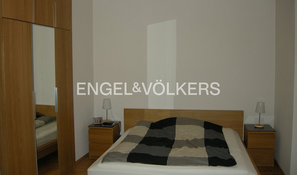 Pronájem bytu 2+kk 62 m², Praha – náhled fotky 4