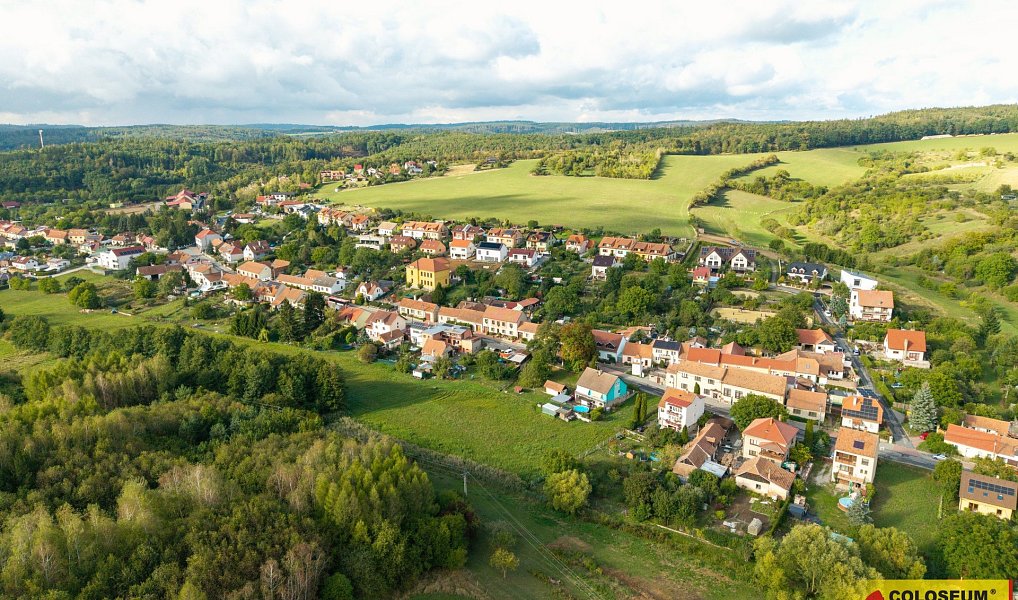 Prodej stavebního pozemku 2 012 m², Hostěnice – náhled fotky 9