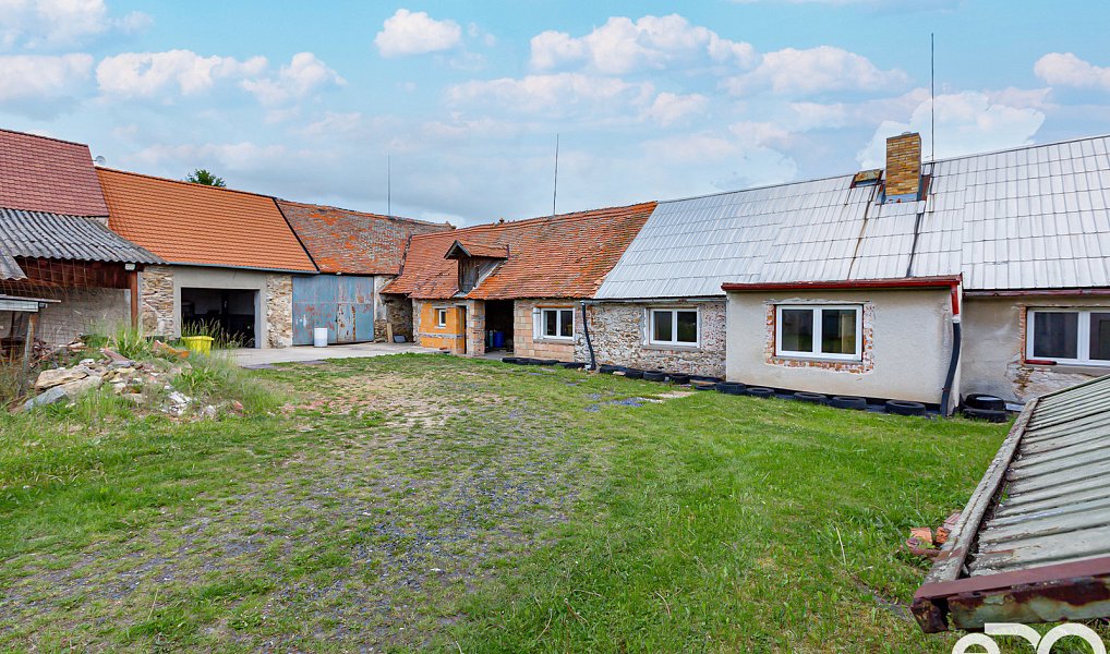 Prodej domu 230 m² s pozemkem 1 091 m², Červené Pečky – náhled fotky 8