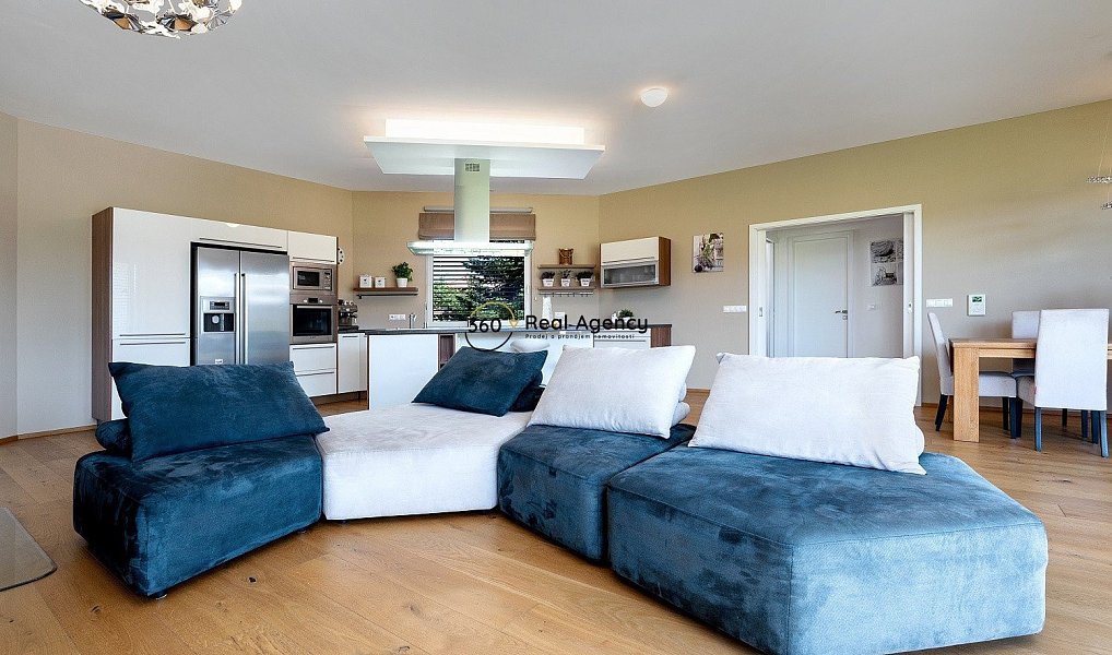 Prodej domu 214 m² s pozemkem 1 240 m², Trnová – náhled fotky 6