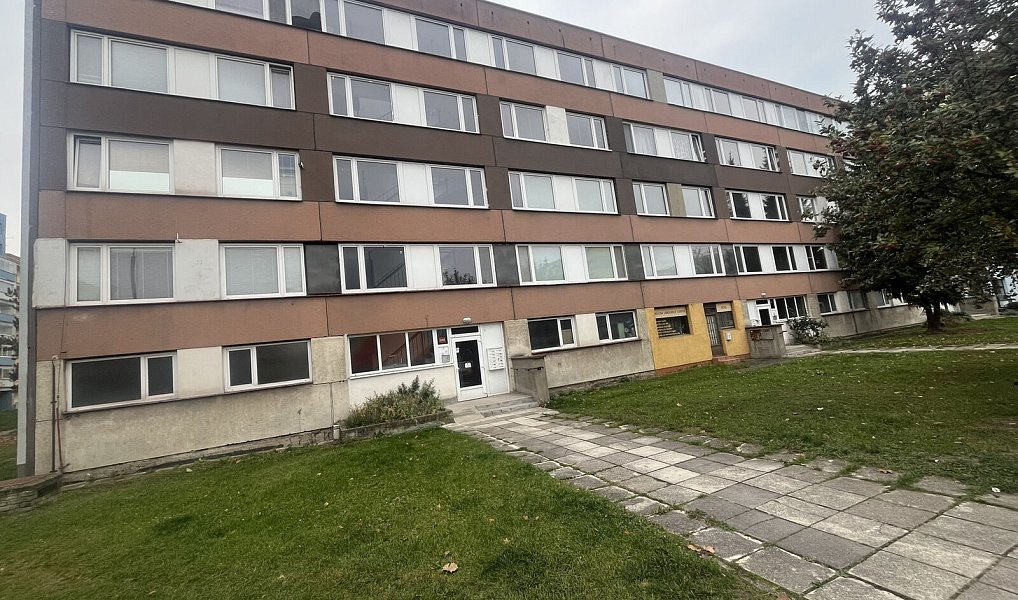 Pronájem bytu 1+kk 34 m², Kladno – náhled fotky 8