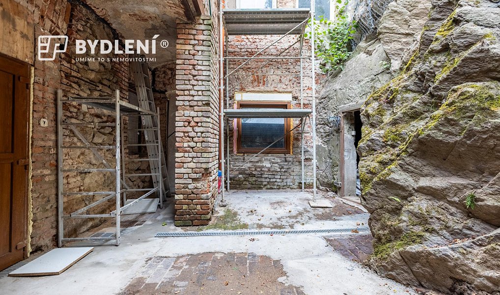 Pronájem restaurace 330 m², Krupka – náhled fotky 11