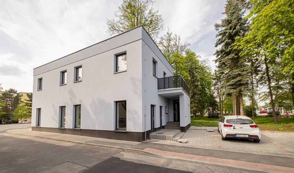 Pronájem kanceláře 86 m², Jindřichův Hradec – náhled fotky 2