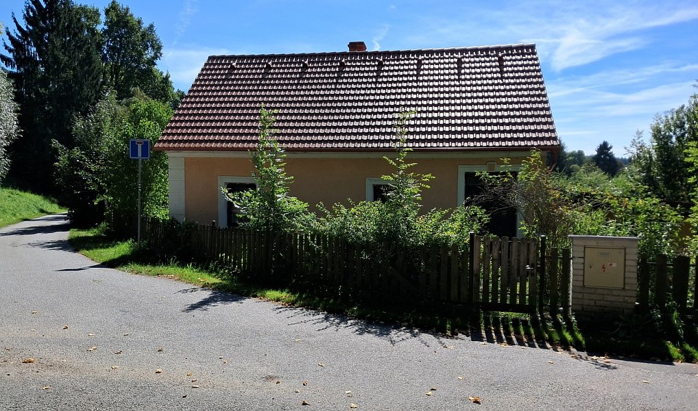 Prodej domu 140 m² s pozemkem 1 158 m², Benešov nad Černou – náhled fotky 2