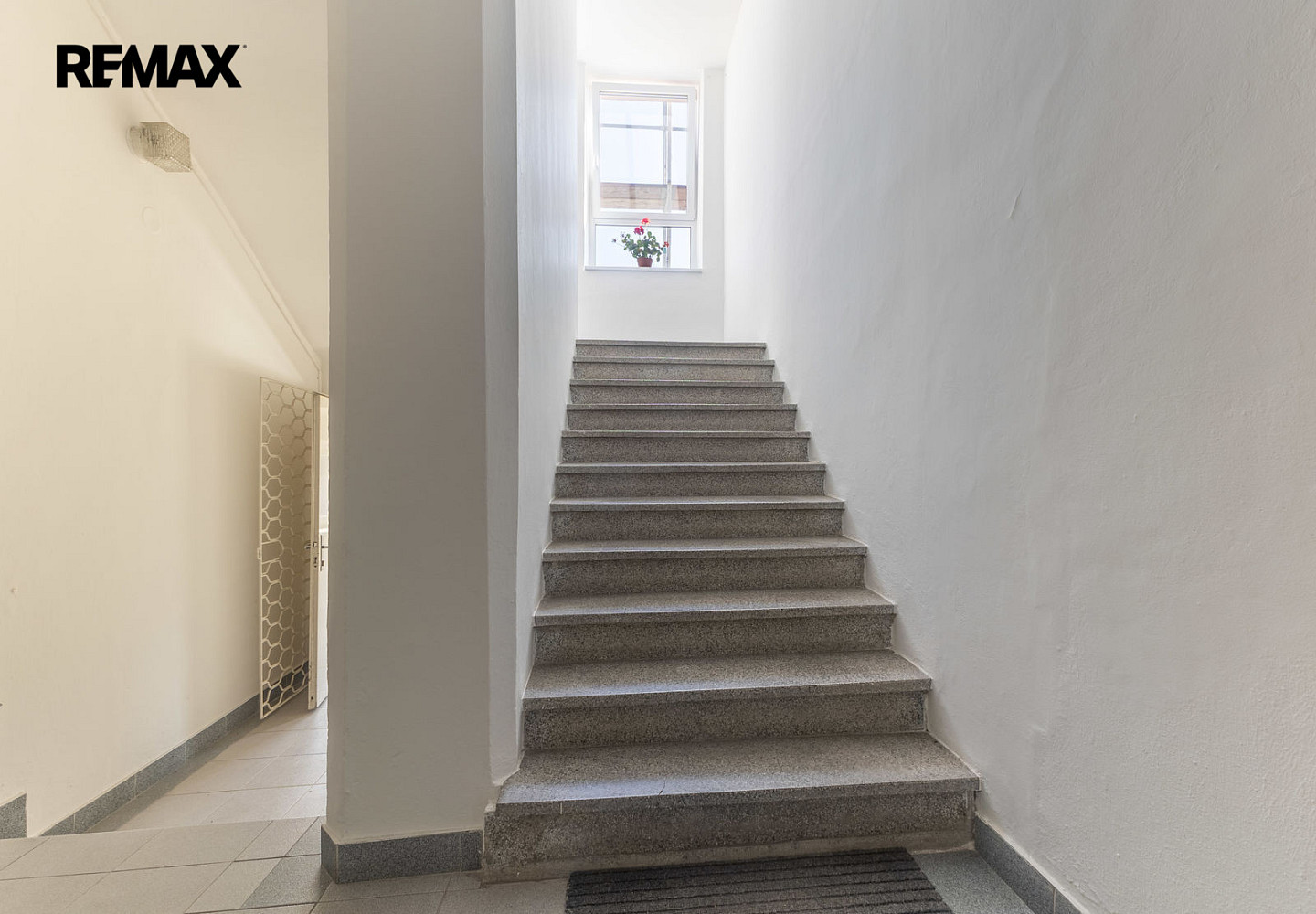 Prodej domu 700 m² s pozemkem 966 m² — photo 5