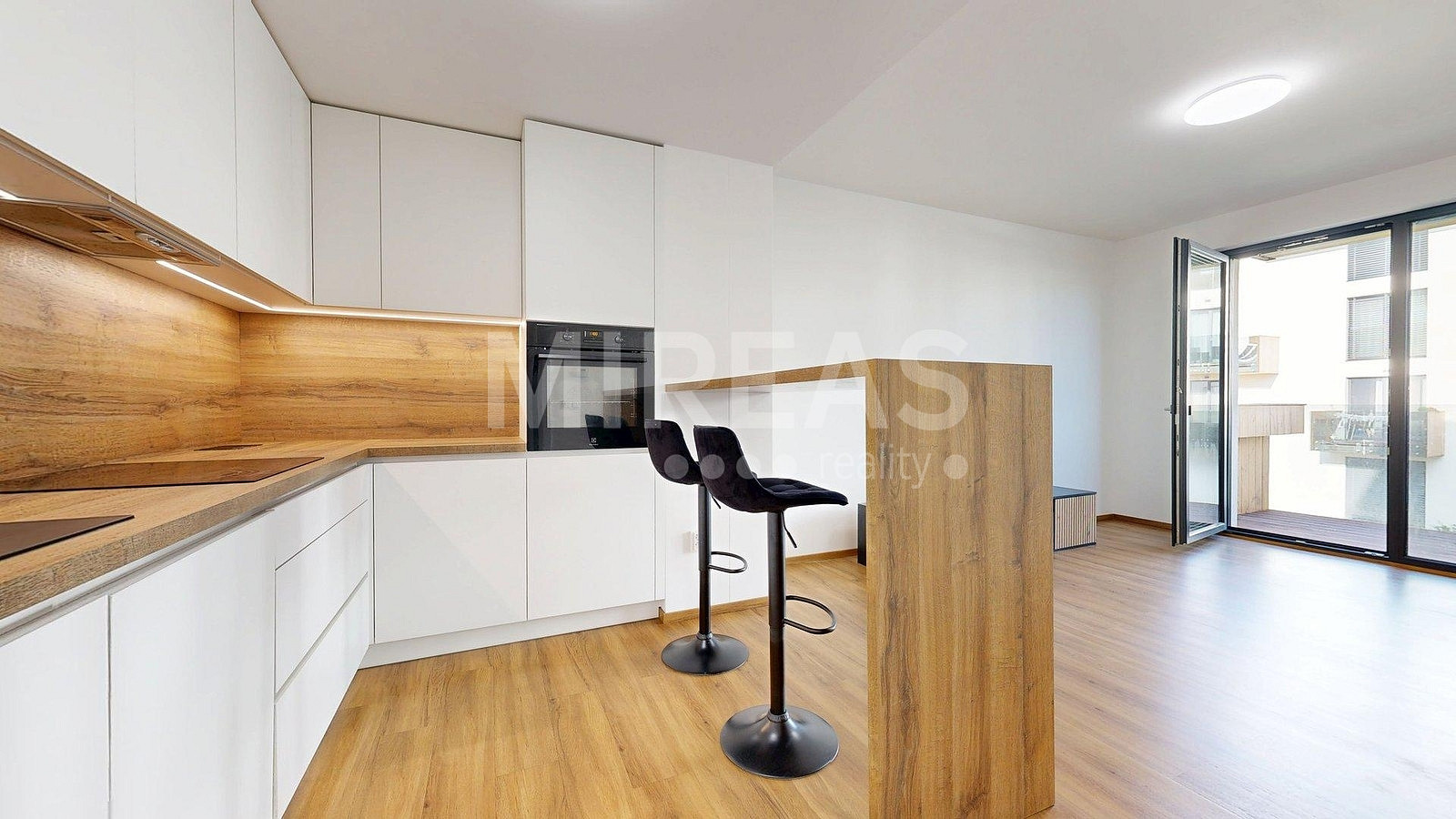 Pronájem bytu 2+kk 53 m² — photo 2