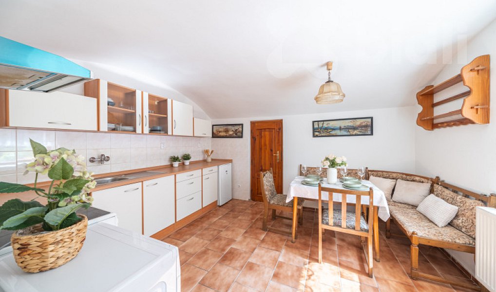 Prodej domu 237 m² s pozemkem 265 m², Beroun – náhled fotky 2
