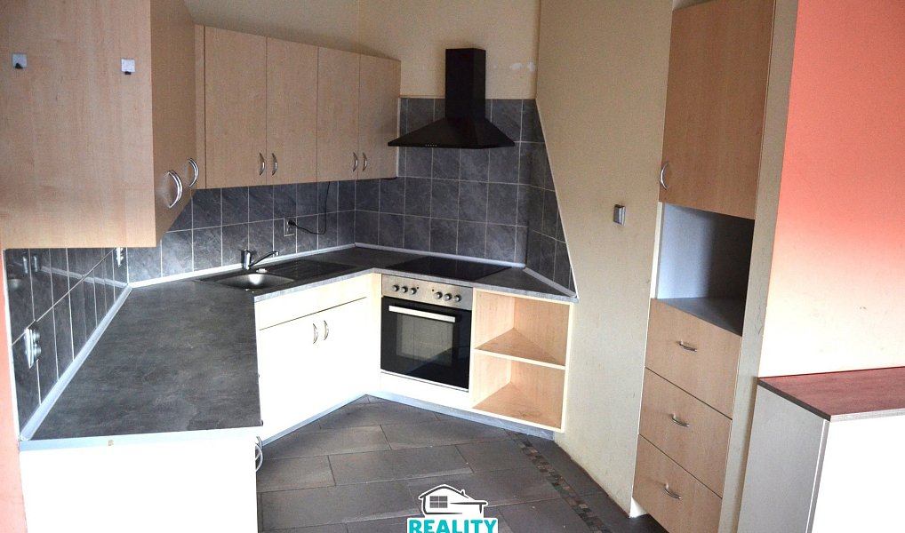 Prodej domu 690 m² s pozemkem 611 m², Hejnice – náhled fotky 16