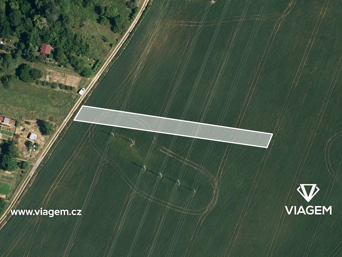 Prodej pole 1 000 m²