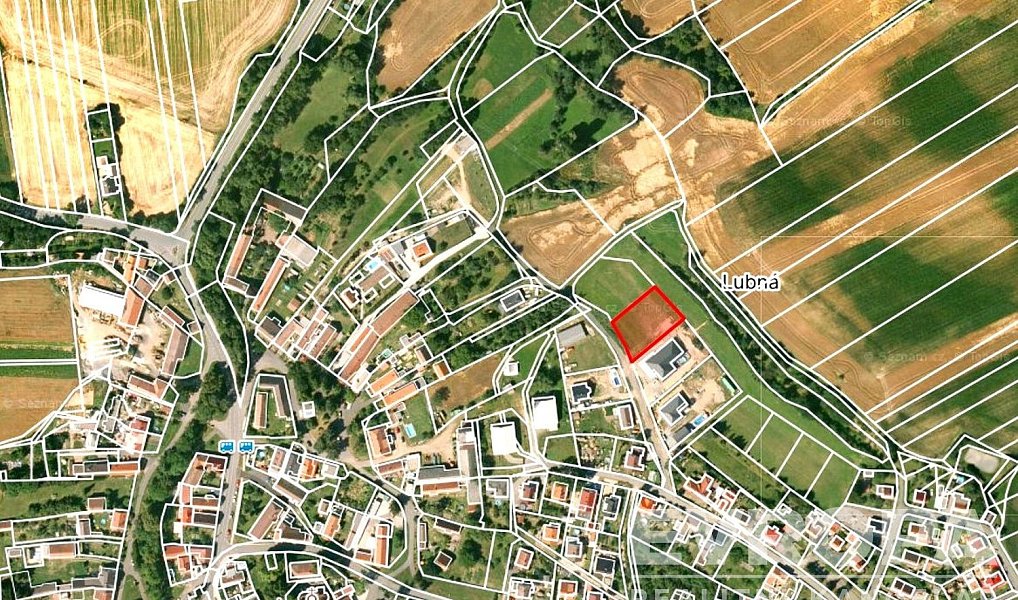 Prodej stavebního pozemku 1 300 m², Lubná – náhled fotky 9