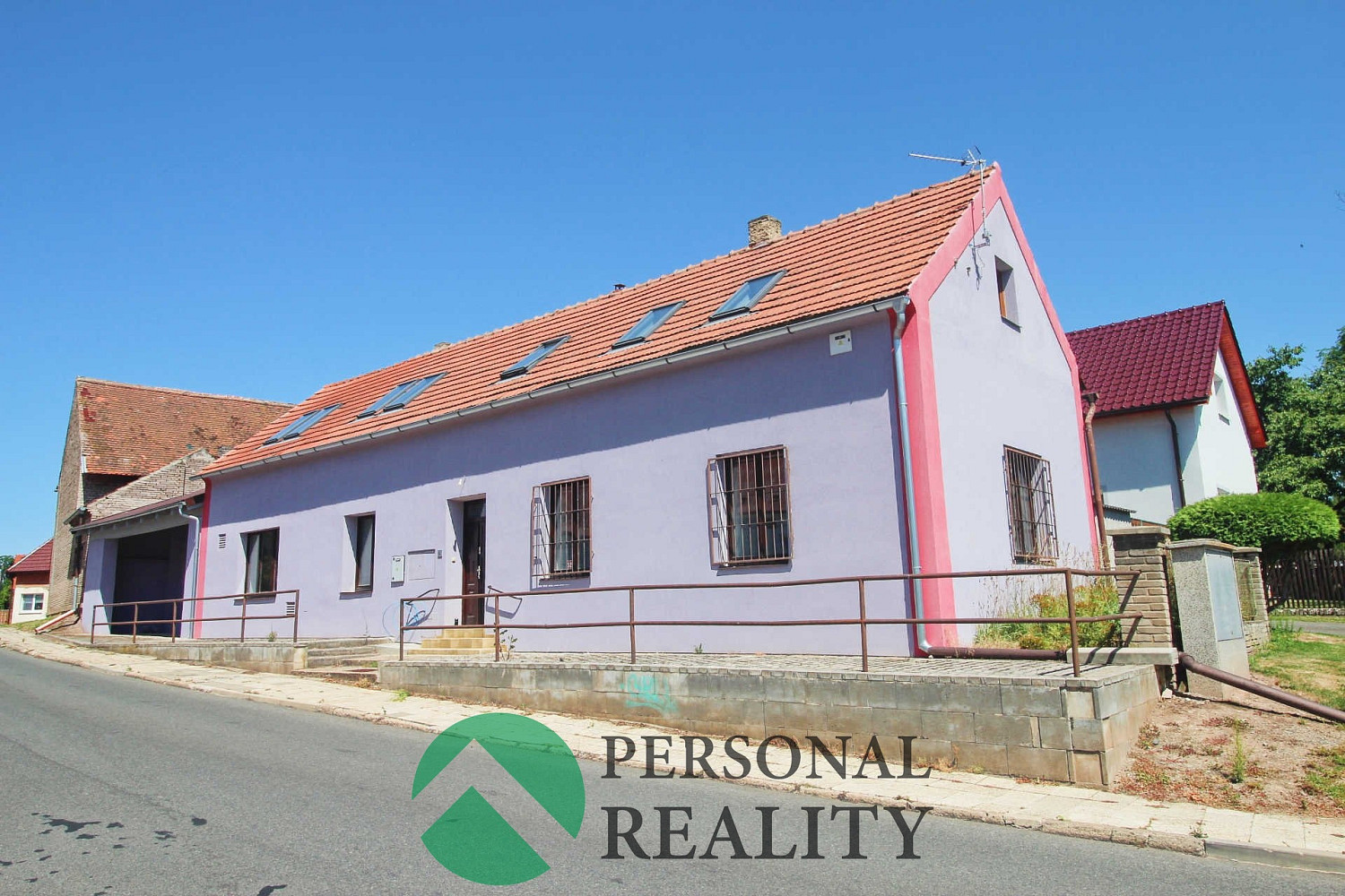 Prodej komerčního objektu (jiného typu) 130 m²
