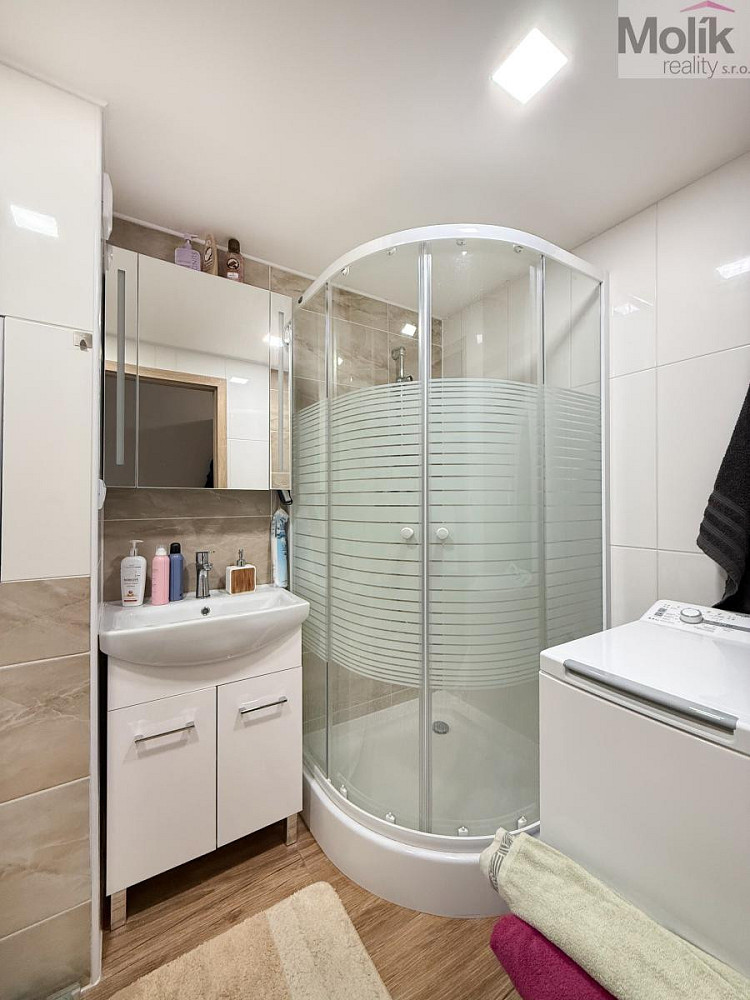 Pronájem bytu 2+kk 49 m² – fotografie 4