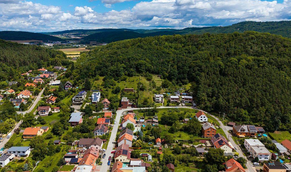Prodej stavebního pozemku 1 276 m², Kuřim – náhled fotky 8