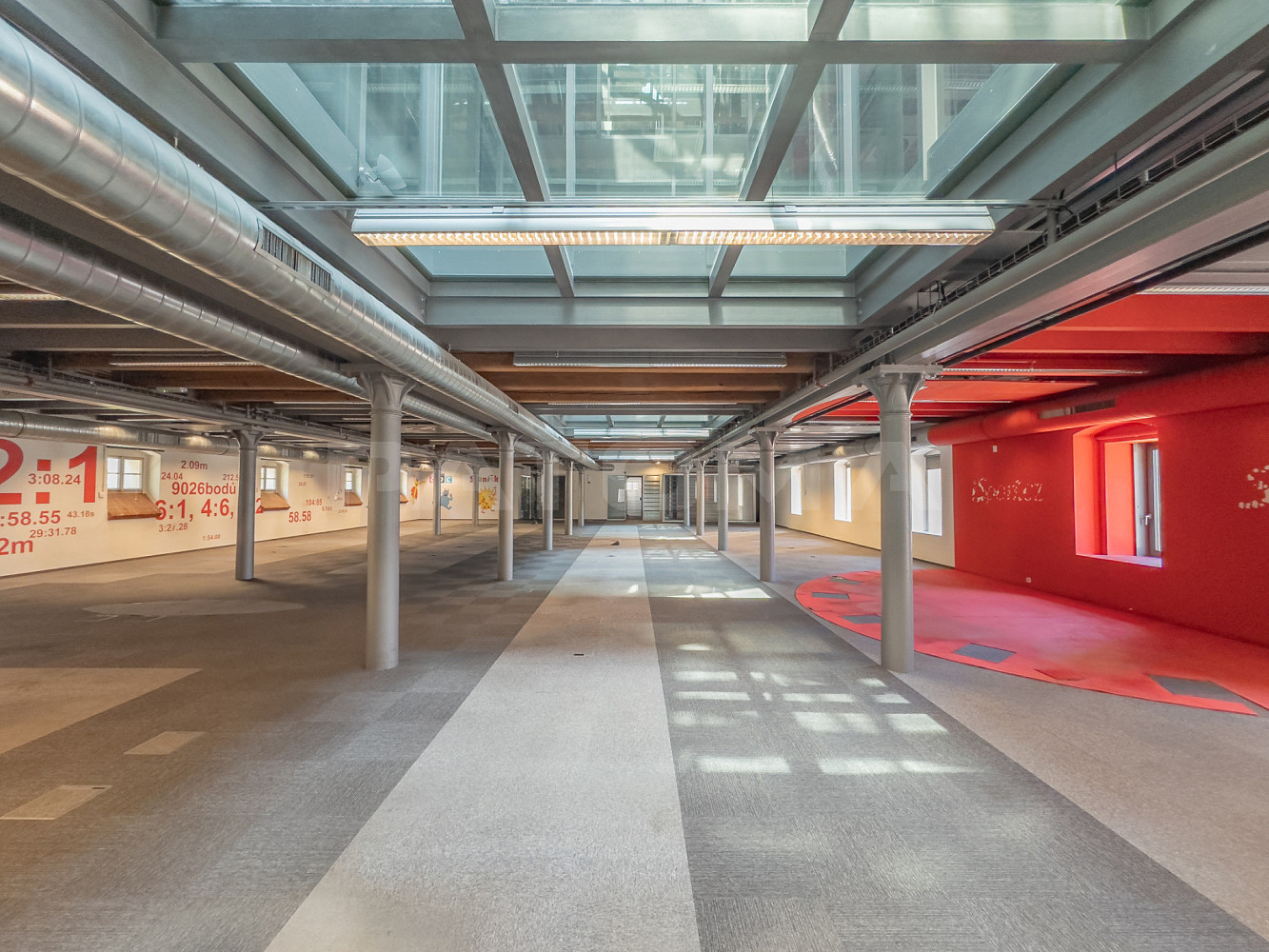 Pronájem reprezentativních kanceláří o rozměrech 1400 m² v lokalitě Praha 7 - Holešovice – pohled 2