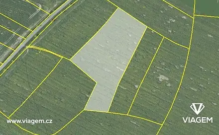 Prodej pole 3 017 m², Zásmuky, okres Kolín