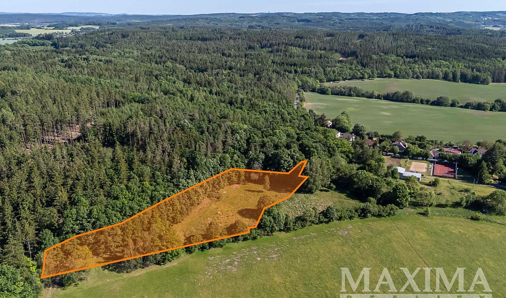 Prodej stavebního pozemku 4 612 m², Hluboš – náhled fotky 2