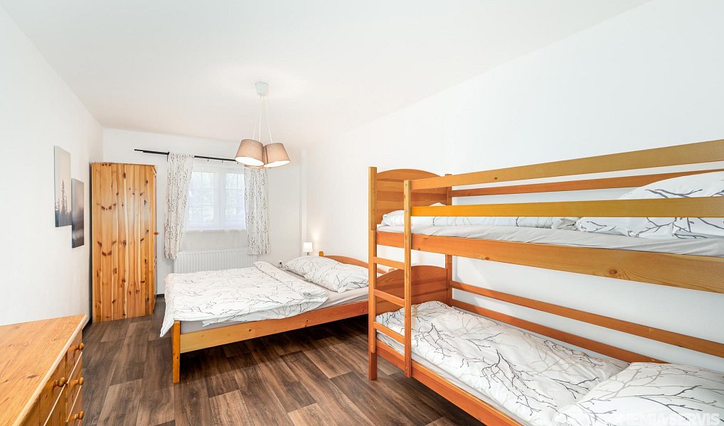 Prodej ubytovacího objektu 293 m², Kořenov – náhled fotky 19